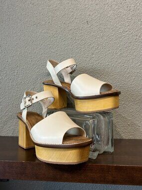 Kelsi Dagger Groove Shell